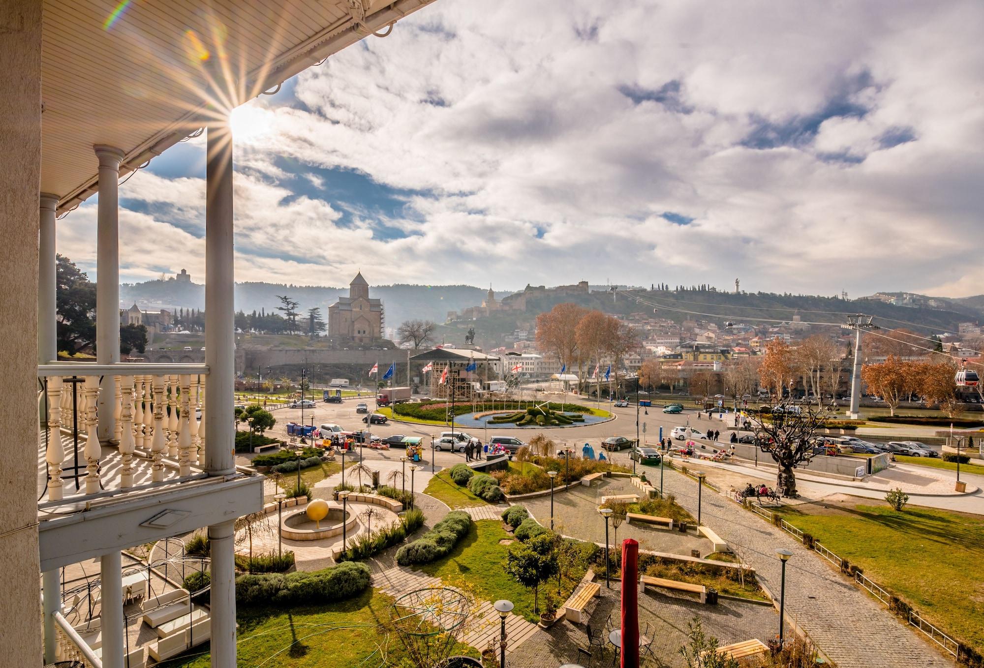 Hotel Rikhe Monika Tbilisi Exterior foto