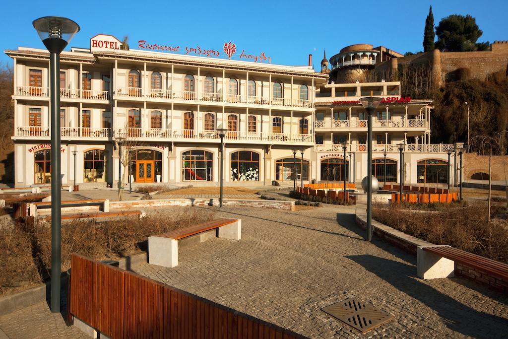 Hotel Rikhe Monika Tbilisi Exterior foto