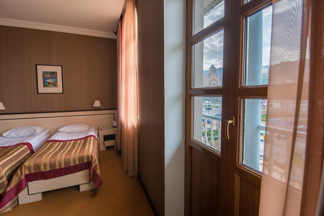 Hotel Rikhe Monika Tbilisi Exterior foto